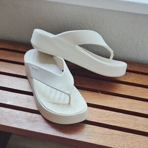 Crocs Platform Flip Flop Sandals